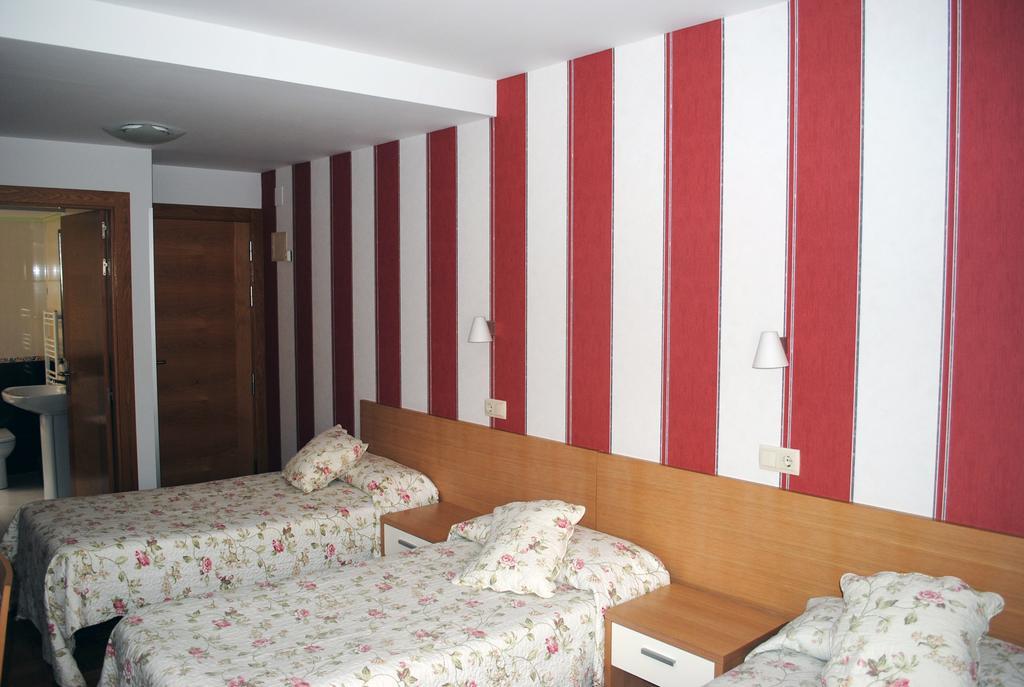 Hostal La Cortijana Logrono Exterior photo