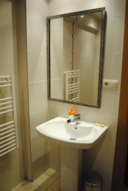Hostal La Cortijana Logrono Room photo